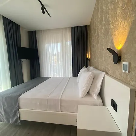 Cagdas Otel Ciftlikkoyu
